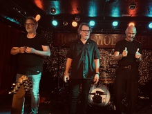tags: Stick Men, Toronto, Ontario, Canada, Horseshoe Tavern - Stick Men / Pyramid Theorem on Jul 30, 2024 [479-small]