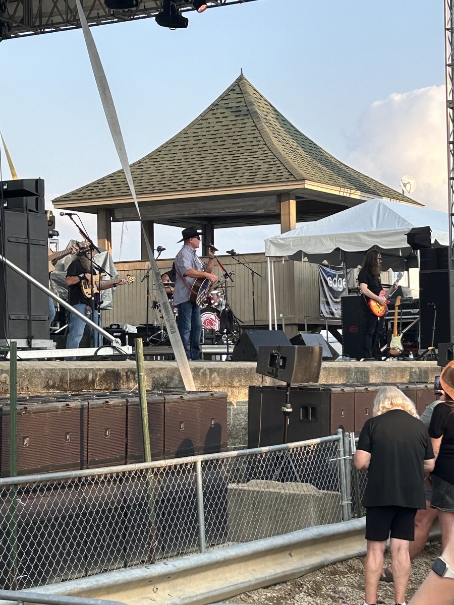 Trace adkins concert tour history updated for 2024 2025 concert