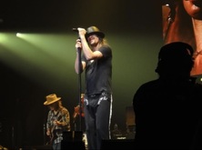 Kid Rock / Buckcherry / Hellbound Glory on Feb 10, 2013 [811-small]