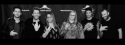 Nickelback / The Pretty Reckless on Mar 2, 2015 [592-small]