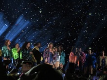 Taylor Swift / Paramore / Suki Waterhouse on Aug 17, 2024 [705-small]