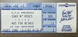 Guns N' Roses / Skid Row on Jun 13, 1991 [038-small]