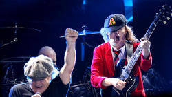 AC/DC / Vintage Trouble on Sep 15, 2015 [179-small]