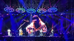 Billy Strings on Aug 18, 2024 [802-small]