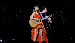 Taylor Swift / Paramore / RAYE / Florence Welch / Jack Antonoff on Aug 20, 2024 [963-small]
