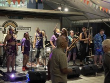 Eldridge Gravy & The Court Supreme / mega cat on Aug 31, 2024 [980-small]