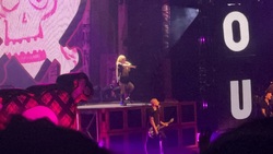 Avril Lavigne / Simple Plan / girlfriends on Sep 1, 2024 [435-small]