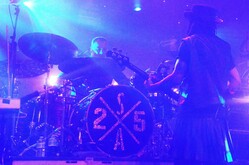 Skunk Anansie / Allusinlove on Jul 15, 2019 [758-small]