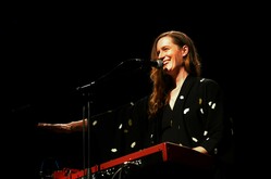 Laura Gibson / Gina Été on Apr 7, 2019 [785-small]
