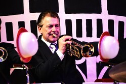 Mojo Blues Band / Andrej Hermlin and His Swing Dance Orchestra / Zydeco Annie & Swamp Cats / Oldtime Blues & Boogie Duo / Michael van den Valentyn / Christian Rannenberg on Feb 7, 2015 [041-small]