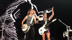 Dixie Chicks / Vintage Trouble on Sep 1, 2016 [286-small]