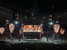 Ed Sheeran / Maisie Peters / Cat Burns on Aug 25, 2022 [626-small]