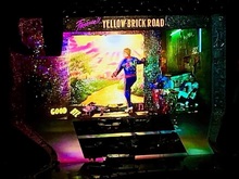 Elton John on Sep 21, 2019 [966-small]