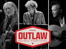Bob Dylan / John Mellencamp / Southern Avenue / Willie Nelson / Willie Nelson & Family on Sep 11, 2024 [152-small]