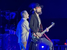 Jane's Addiction / Love And Rockets / Crawlers on Sep 3, 2024 [431-small]