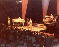 Elton John on May 14, 1982 [572-small]