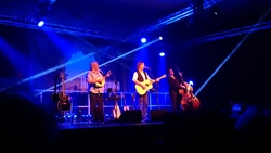 Show of Hands / Phillip Henry & Hannah Martin / The Fair Rain on Oct 18, 2014 [504-small]