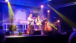 Show of Hands / Phillip Henry & Hannah Martin / The Fair Rain on Oct 18, 2014 [505-small]