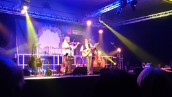 Show of Hands / Phillip Henry & Hannah Martin / The Fair Rain on Oct 18, 2014 [506-small]