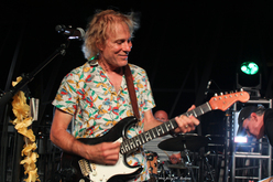 tags: Peter Mayer Group, Louisville, Kentucky, United States, Christy's Garden - The Labor Day Weekend Show on Aug 31, 2024 [355-small]
