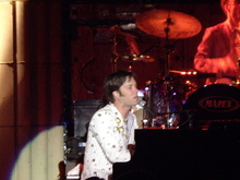 Rufus Wainwright (Aug 4, 2007) Mountain Winery, Saratoga CA, tags: Rufus Wainwright, Saratoga, California, United States, The Mountain Winery - Rufus Wainwright / Sean Lennon / A Fine Frenzy on Aug 4, 2007 [972-small]