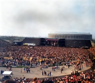 Foreigner / The Kinks / Joan Jett & The Blackhearts / Huey Lewis and The News / Loverboy on Jun 19, 1982 [463-small]