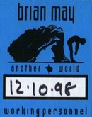 Brian May on Oct 12, 1998 [152-small]