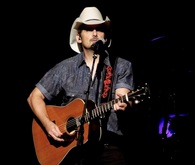 Brad Paisley on Aug 26, 2022 [676-small]