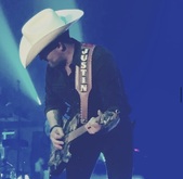Justin Moore on Apr 12, 2019 [853-small]