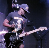 Theory of a Deadman / Ayron Jones on Oct 7, 2017 [007-small]