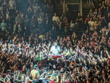 Twenty One Pilots / Balu Brigada on Sep 27, 2024 [836-small]