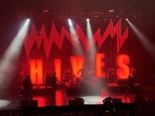 tags: The Hives, Stage AE - The Hives / Bad Nerves on Sep 27, 2024 [584-small]
