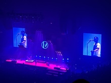 Twenty One Pilots / Balu Brigada on Oct 5, 2024 [994-small]