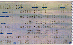 Limp Bizkit / Eminem / Papa Roach / xzibit / Method Man & Redman on Oct 26, 2000 [675-small]