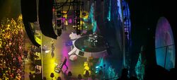 Weezer / The Flaming Lips / Dinosaur Jr. on Oct 9, 2024 [478-small]