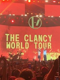 Twenty One Pilots / Balu Brigada on Oct 10, 2024 [593-small]
