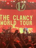 Twenty One Pilots / Balu Brigada on Oct 10, 2024 [594-small]
