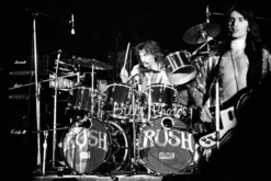 Rush / Ted Nugent on Oct 18, 1975 [237-small]