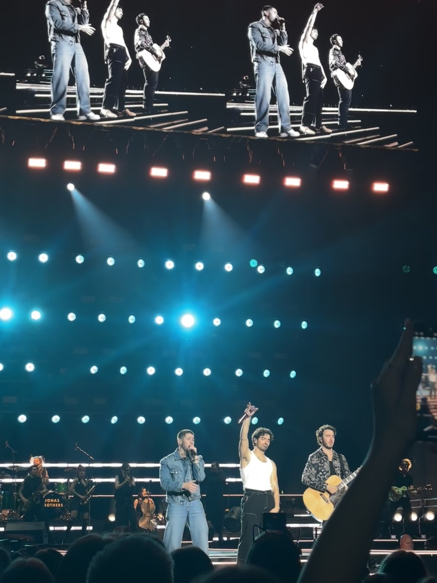 Oct 16, 2024 Jonas Brothers / Mimi Webb / Deleasa at Tauron Arena