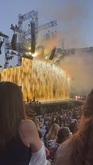 Taylor Swift / Gracie Abrams / HAIM on Jul 29, 2023 [595-small]