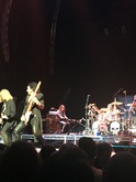 Kiss on Oct 10, 2015 [787-small]