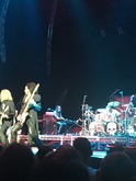 Kiss on Oct 10, 2015 [792-small]