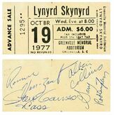 Lynyrd Skynyrd on Oct 19, 1977 [406-small]