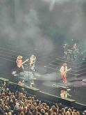 Lenny Kravitz on Oct 23, 2024 [353-small]
