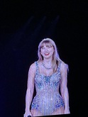 Taylor Swift / Gracie Abrams on Oct 25, 2024 [579-small]