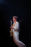 Declan McKenna / Vlad Holiday on Oct 24, 2024 [725-small]
