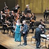 Residentie Orkest / Richard Egarr (conductor) / Tobias Feldmann (violist) on Oct 27, 2024 [878-small]