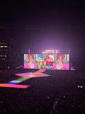 Taylor Swift / Gracie Abrams on Oct 25, 2024 [294-small]