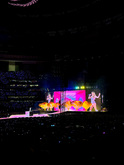 Taylor Swift / Gracie Abrams on Oct 25, 2024 [740-small]