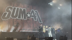 Sum 41 / The Bronx / Karen Dió on Oct 31, 2024 [023-small]